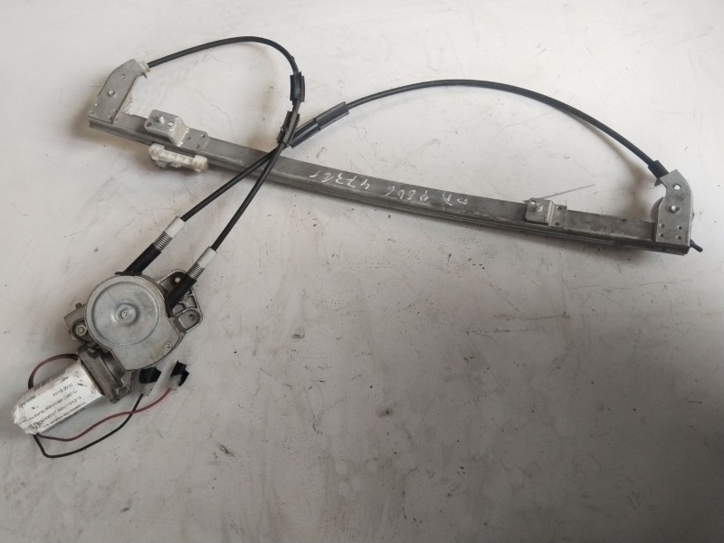 Recambio de cerradura puerta trasera derecha para peugeot 806 universal studios port aventura referencia OEM IAM   