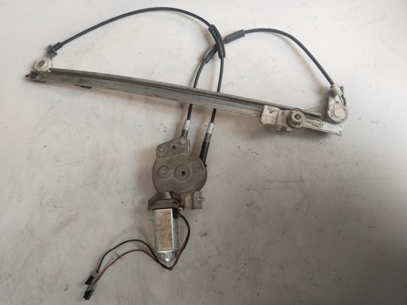 Recambio de cerradura puerta trasera derecha para peugeot 806 universal studios port aventura referencia OEM IAM   