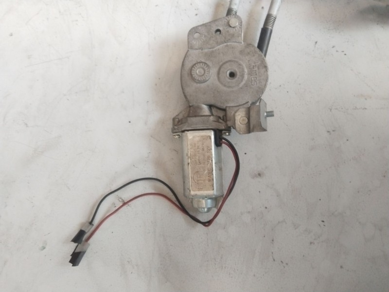 Recambio de cerradura puerta trasera derecha para peugeot 806 universal studios port aventura referencia OEM IAM   