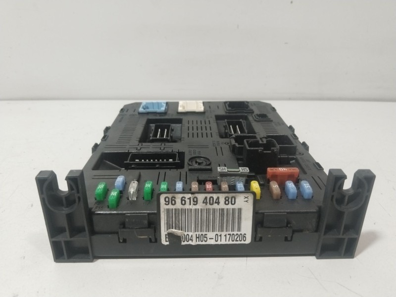 Recambio de caja reles / fusibles para citroën c4 i (lc_) 1.6 hdi referencia OEM IAM 281171702B  