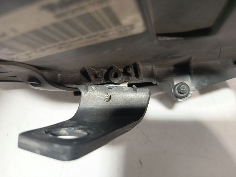 Recambio de faro derecho para audi a4 b6 (8e2) 1.9 tdi quattro referencia OEM IAM 8E0941004F 8E0941030C 