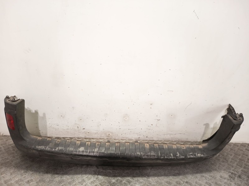 Recambio de paragolpes trasero para renault kangoo authentique referencia OEM IAM 7701478196  