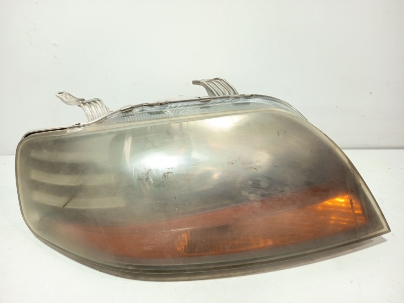 Recambio de faro derecho para daewoo kalos (klas) 1.2 referencia OEM IAM 96540152  