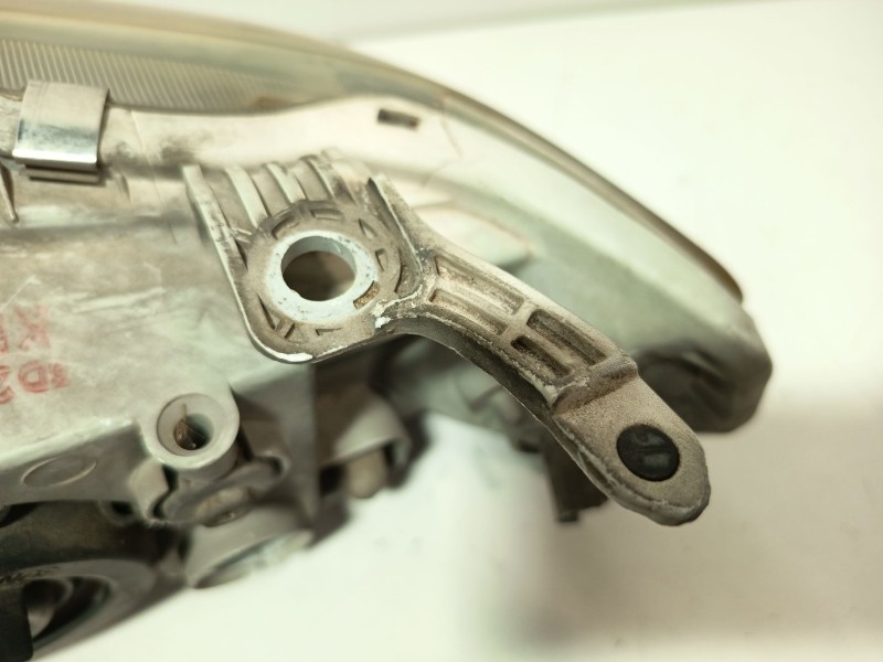 Recambio de faro derecho para daewoo kalos (klas) 1.2 referencia OEM IAM 96540152  