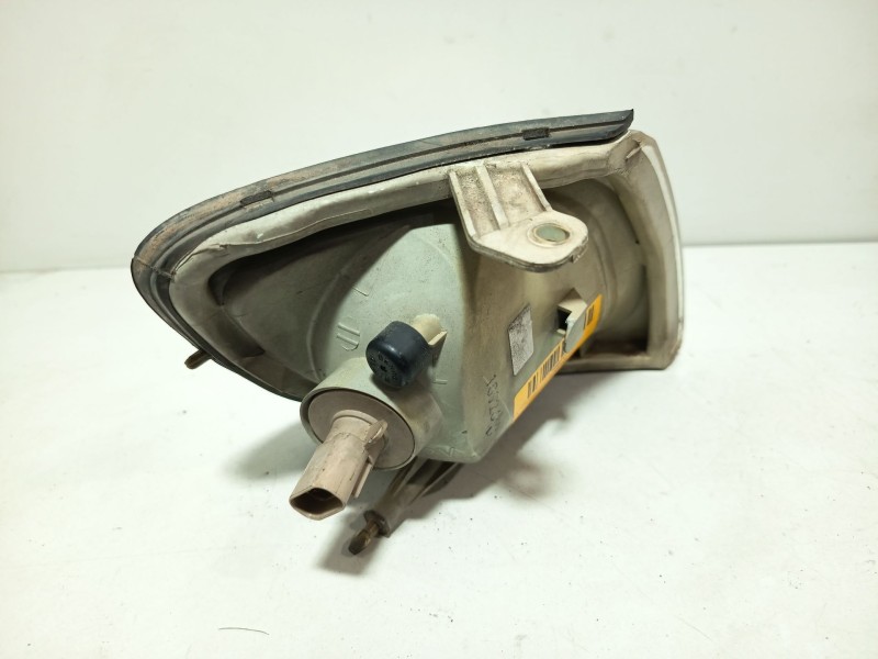 Recambio de piloto delantero izquierdo para hyundai trajet (fo) 2.0 referencia OEM IAM 923013A0  