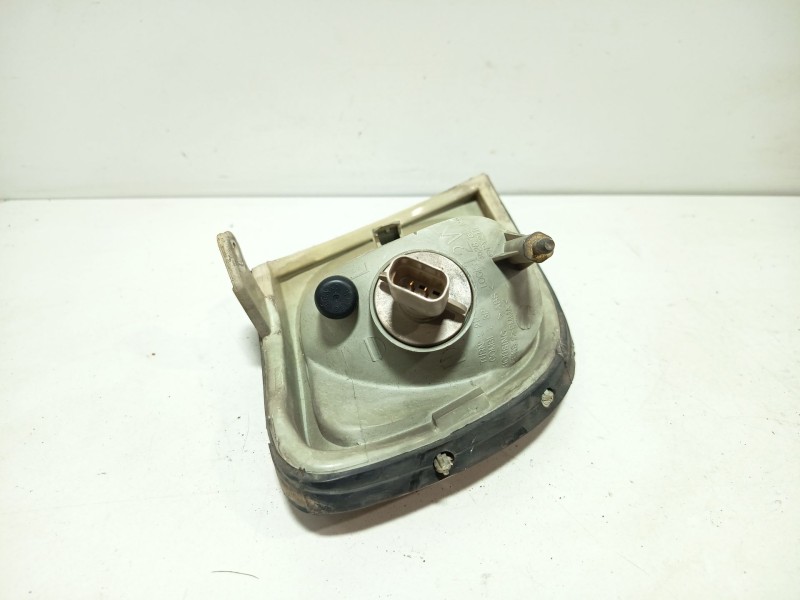 Recambio de piloto delantero izquierdo para hyundai trajet (fo) 2.0 referencia OEM IAM 923013A0  