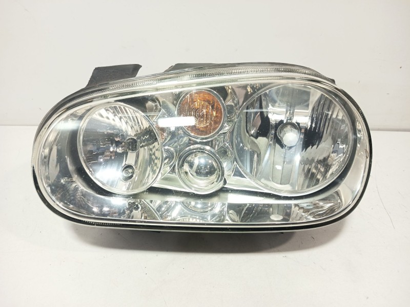 Recambio de faro izquierdo para volkswagen golf iv (1j1) 1.6 16v referencia OEM IAM 1J1941015B  
