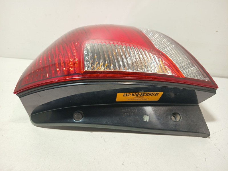 Recambio de piloto trasero derecho para kia rio i hatchback (dc) 1.3 referencia OEM IAM 92402FD070  