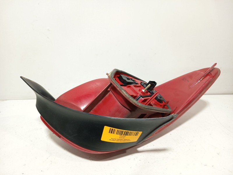 Recambio de piloto trasero derecho para peugeot 206 hatchback (2a/c) 1.6 i referencia OEM IAM 6351R9  