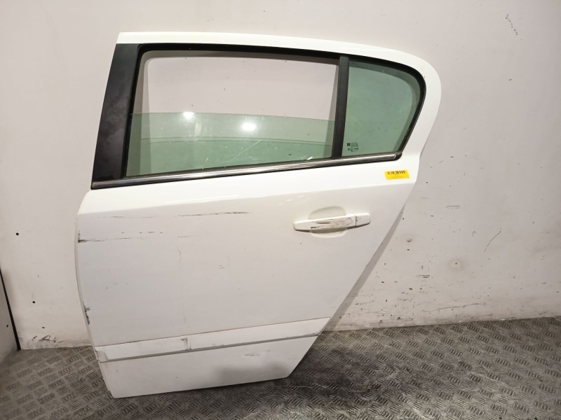 Recambio de puerta trasera izquierda para opel astra h (a04) 1.7 cdti (l48) referencia OEM IAM 94710105  