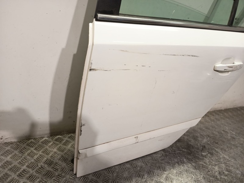 Recambio de puerta trasera izquierda para opel astra h (a04) 1.7 cdti (l48) referencia OEM IAM 94710105  