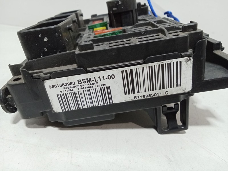 Recambio de caja reles / fusibles para citroën c4 i (lc_) 1.6 hdi referencia OEM IAM 9661682980  