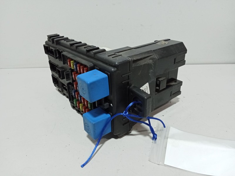 Recambio de caja reles / fusibles para hyundai trajet (fo) 2.0 referencia OEM IAM 954003A200  