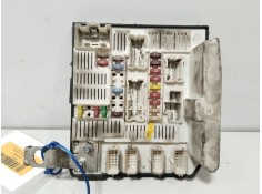 Recambio de caja reles / fusibles para renault megane ii sedán (lm0/1_) 1.9 dci referencia OEM IAM 8200481866  