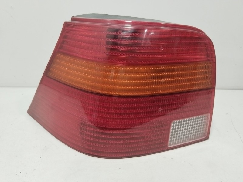 Recambio de piloto trasero izquierdo para volkswagen golf iv (1j1) 1.6 16v referencia OEM IAM 89397262  
