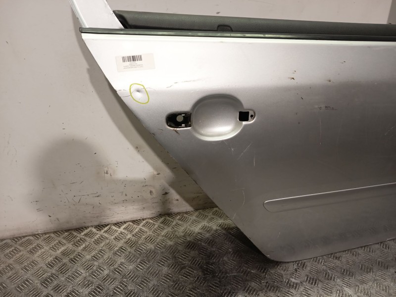 Recambio de puerta trasera derecha para volkswagen golf v (1k1) 1.9 tdi referencia OEM IAM 1K6833106J  PLATA