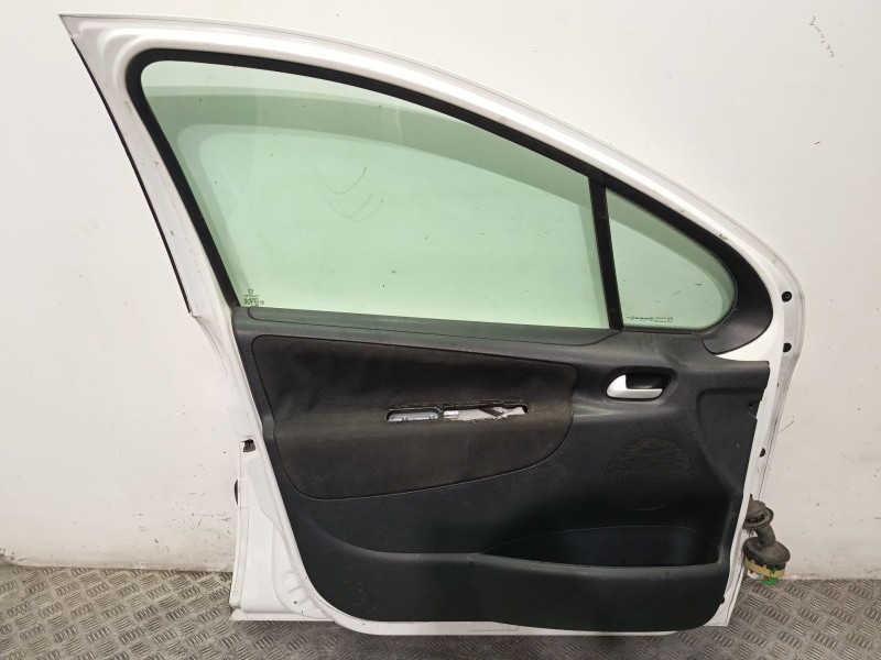 Recambio de puerta delantera izquierda para peugeot 207/207+ (wa_, wc_) 1.4 hdi referencia OEM IAM 9002X5  