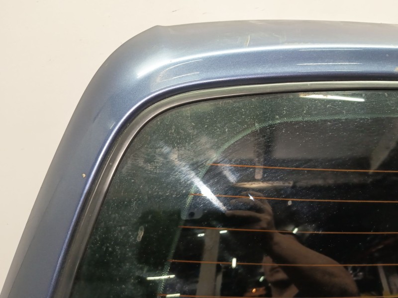 Recambio de porton trasero para hyundai trajet (fo) 2.0 referencia OEM IAM 737003A110  