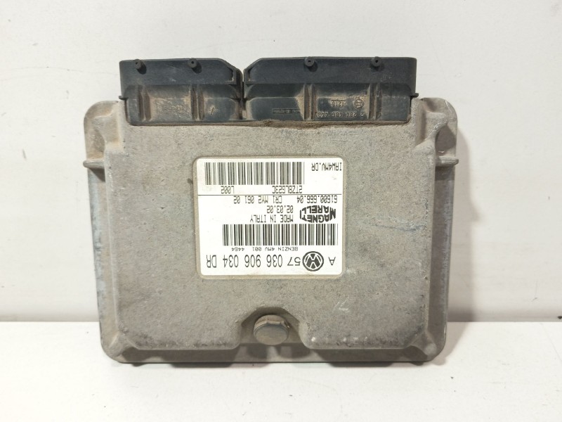 Recambio de centralita motor uce para volkswagen golf iv (1j1) 1.6 16v referencia OEM IAM 57036906034DR  