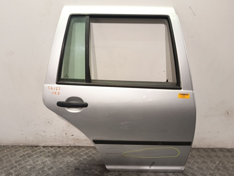 Recambio de puerta trasera derecha para volkswagen golf iv (1j1) 1.6 16v referencia OEM IAM 1J6833056F  