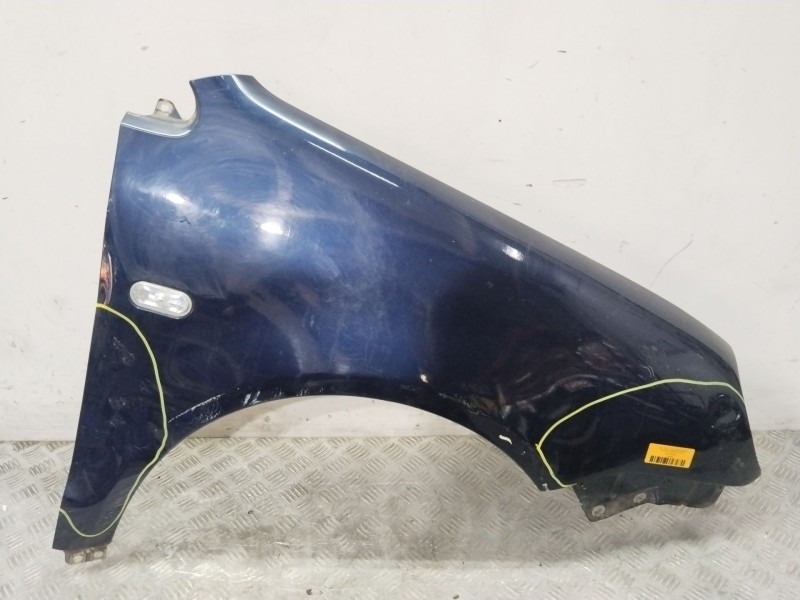 Recambio de aleta delantera derecha para volkswagen polo iv (9n_, 9a_) 1.4 tdi referencia OEM IAM 6Q0821106C  
