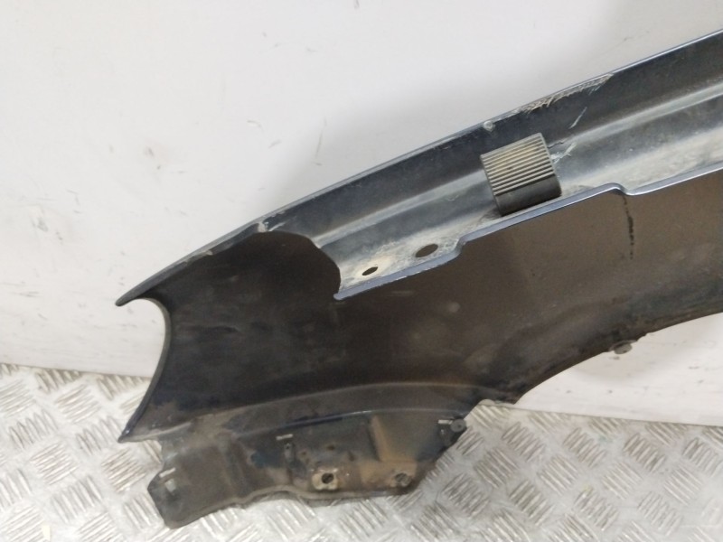 Recambio de aleta delantera derecha para volkswagen polo iv (9n_, 9a_) 1.4 tdi referencia OEM IAM 6Q0821106C  