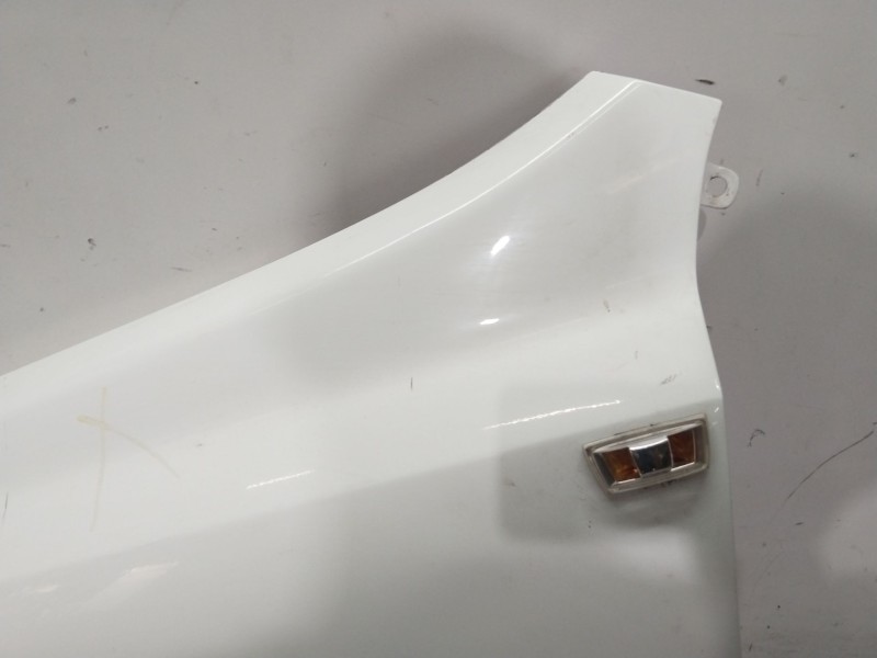 Recambio de aleta delantera izquierda para opel astra h (a04) 1.7 cdti (l48) referencia OEM IAM 93178666  