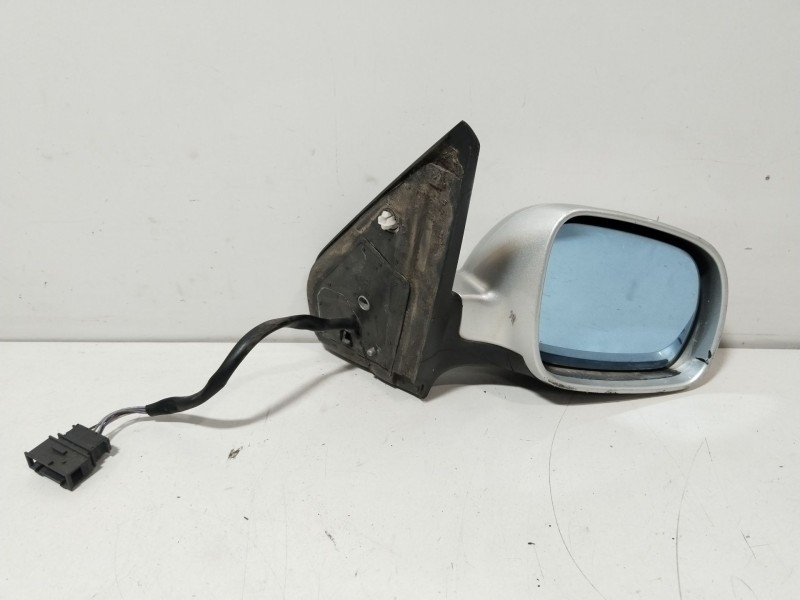 Recambio de retrovisor derecho para volkswagen golf iv (1j1) 1.6 16v referencia OEM IAM 010515  
