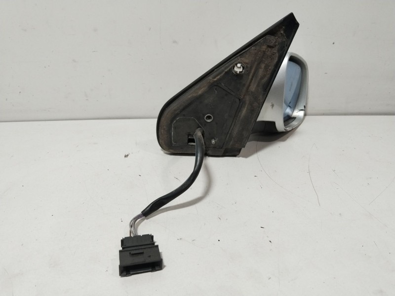 Recambio de retrovisor derecho para volkswagen golf iv (1j1) 1.6 16v referencia OEM IAM 010515  