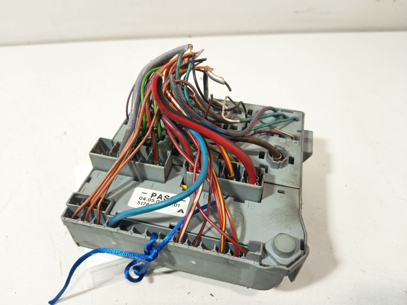 Recambio de caja reles / fusibles para citroën nemo monospace 1.4 hdi referencia OEM IAM 51781452  