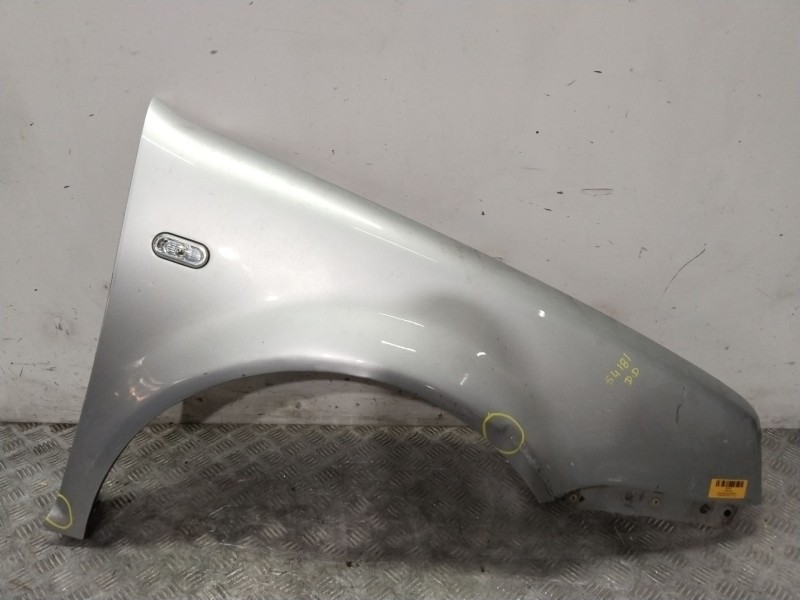 Recambio de aleta delantera derecha para volkswagen golf iv (1j1) 1.6 16v referencia OEM IAM 1JE821022A  