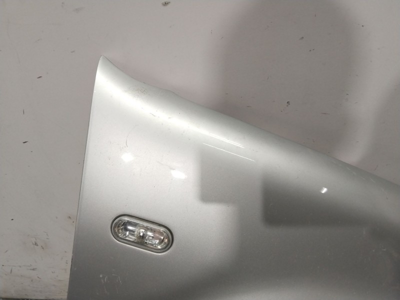 Recambio de aleta delantera derecha para volkswagen golf iv (1j1) 1.6 16v referencia OEM IAM 1JE821022A  