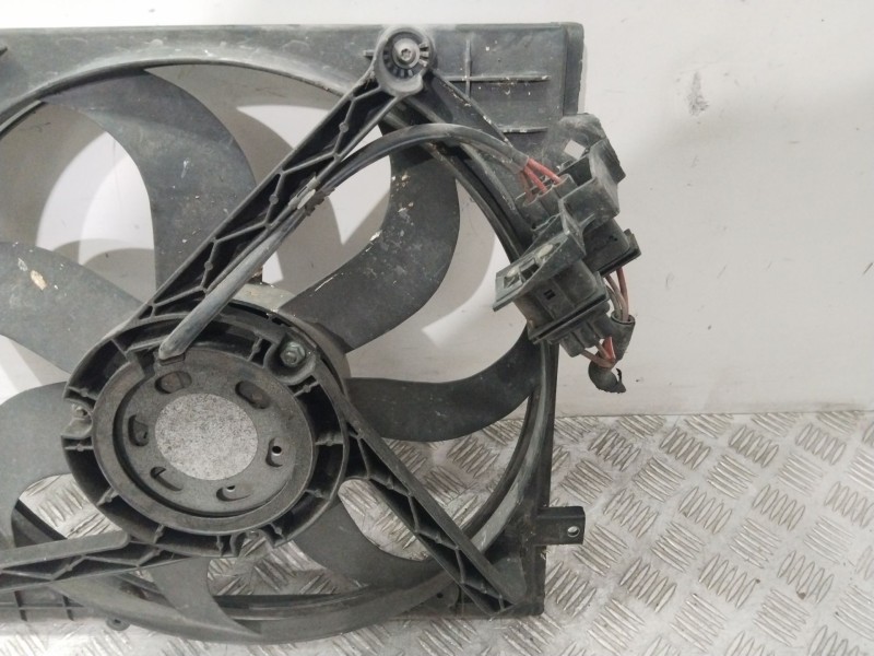 Recambio de electroventilador para seat ibiza iii (6l1) 1.4 16v referencia OEM IAM 6Q0121207L  