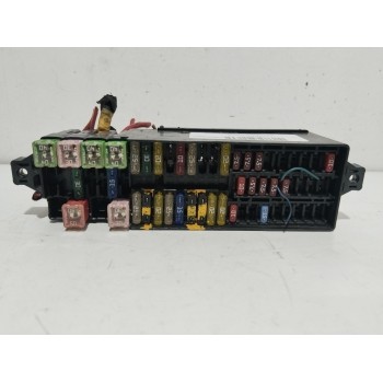 CAJA RELES / FUSIBLES 6C0937615A 