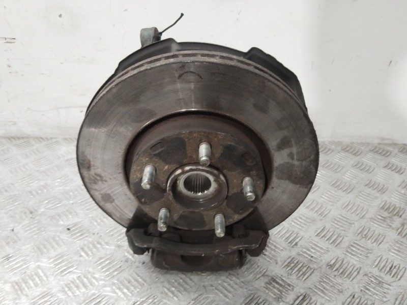 Recambio de mangueta delantera izquierda para hyundai tucson (jm) 2.0 crdi referencia OEM IAM 517002E960  