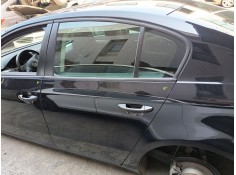 Recambio de puerta trasera izquierda para volkswagen passat b7 (362) 1.6 tdi referencia OEM IAM 3AE833055  NEGRO