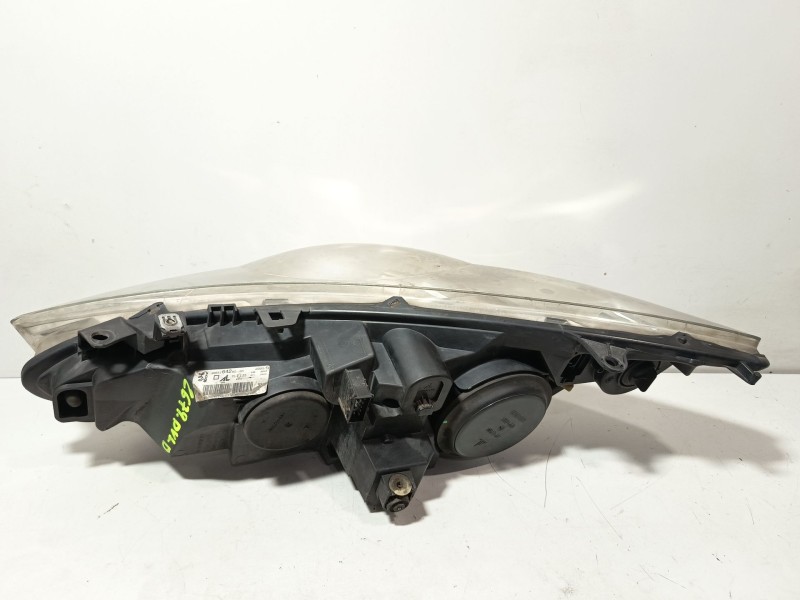 Recambio de faro derecho para peugeot 307 sw (3h) 1.6 hdi 90 referencia OEM IAM 9655764280 620686 
