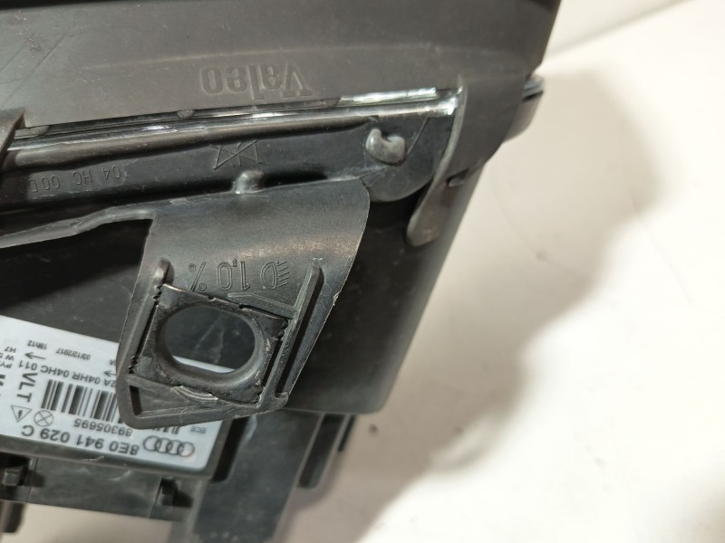 Recambio de faro izquierdo para audi a4 b6 (8e2) 1.9 tdi quattro referencia OEM IAM 8E0941029C  