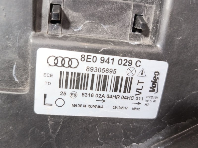 Recambio de faro izquierdo para audi a4 b6 (8e2) 1.9 tdi quattro referencia OEM IAM 8E0941029C  