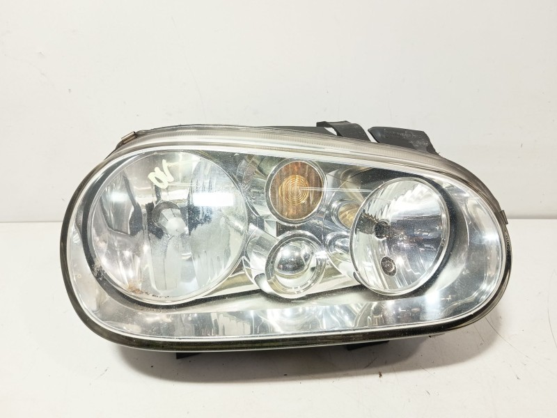 Recambio de faro derecho para volkswagen golf iv (1j1) 2.0 referencia OEM IAM 1J1941018B  