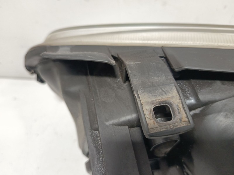 Recambio de faro derecho para volkswagen golf iv (1j1) 2.0 referencia OEM IAM 1J1941018B  