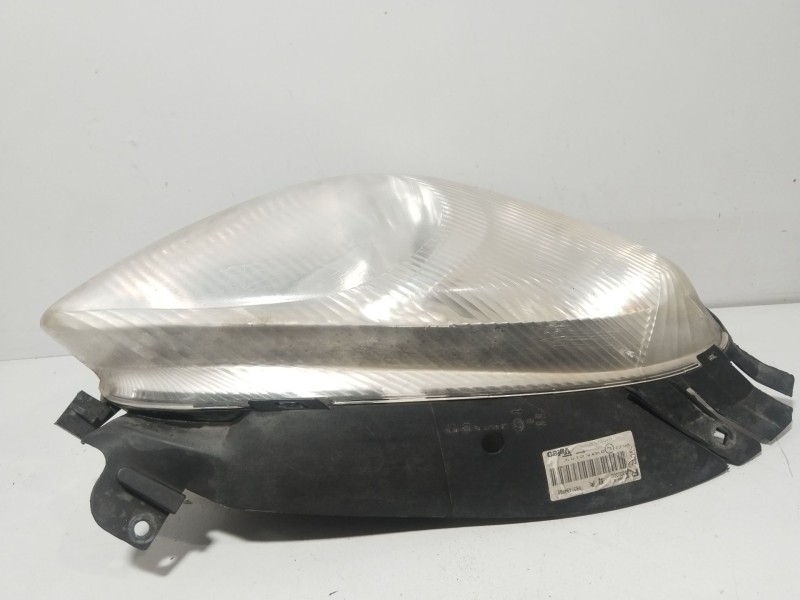 Recambio de faro derecho para citroën xsara picasso (n68) 2.0 hdi referencia OEM IAM 9631494980  