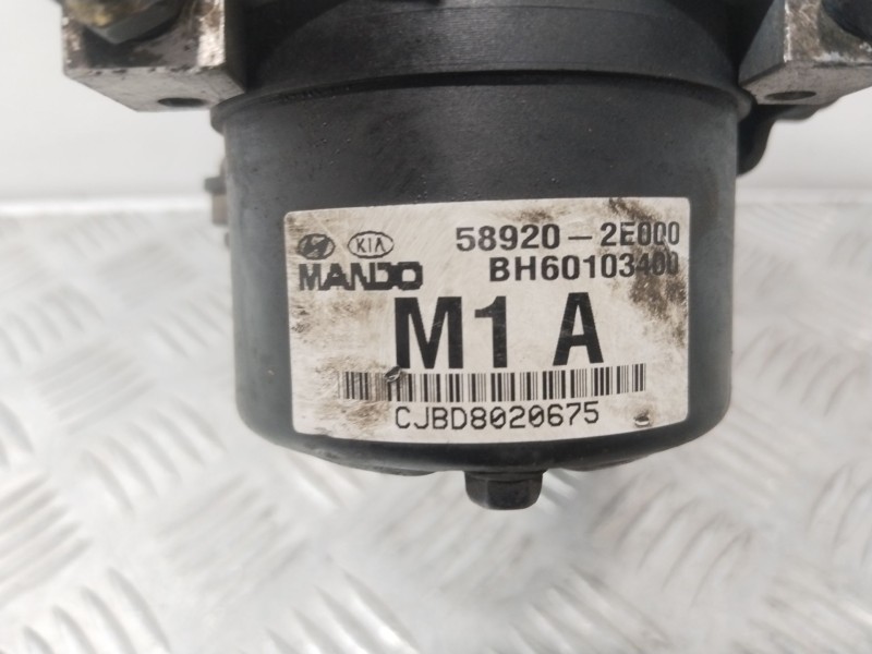 Recambio de abs para hyundai tucson (jm) 2.0 crdi referencia OEM IAM 589002E000 589202E000 