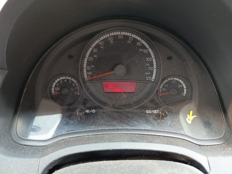 volkswagen up! (121, 122, bl1, bl2, bl3, 123) del año 2013