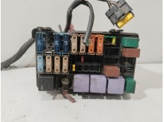 Recambio de caja reles / fusibles para renault laguna ii (bg0/1_) 1.9 dci (bg1a, bg1v) referencia OEM IAM 8200623934  