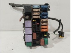 Recambio de caja reles / fusibles para renault laguna ii (bg0/1_) 1.9 dci (bg1a, bg1v) referencia OEM IAM 8200623934   2