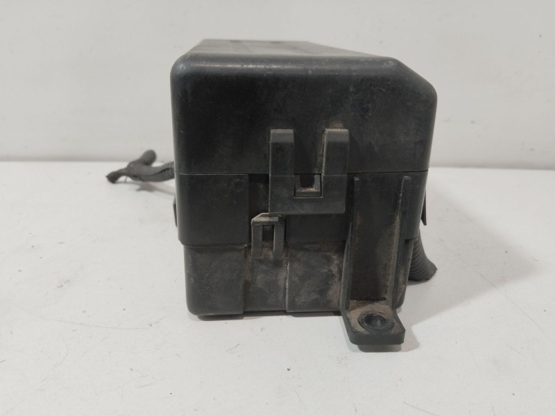 Recambio de caja reles / fusibles para daewoo kalos (klas) 1.2 referencia OEM IAM 96539834  