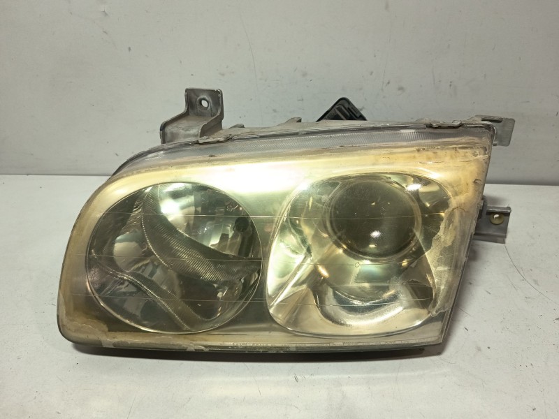 Recambio de faro izquierdo para hyundai trajet (fo) 2.0 referencia OEM IAM 921033A020  