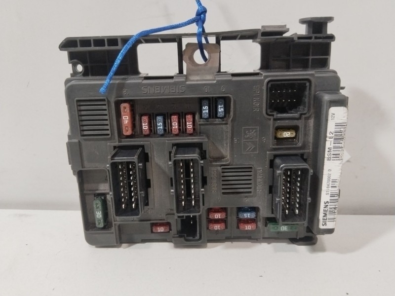 Recambio de caja reles / fusibles para peugeot 206 hatchback (2a/c) 1.4 i referencia OEM IAM S118470002  