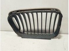 Recambio de rejilla delantera para bmw 3 (e46) 320 d referencia OEM IAM 8195055  IZQUIERDA 2